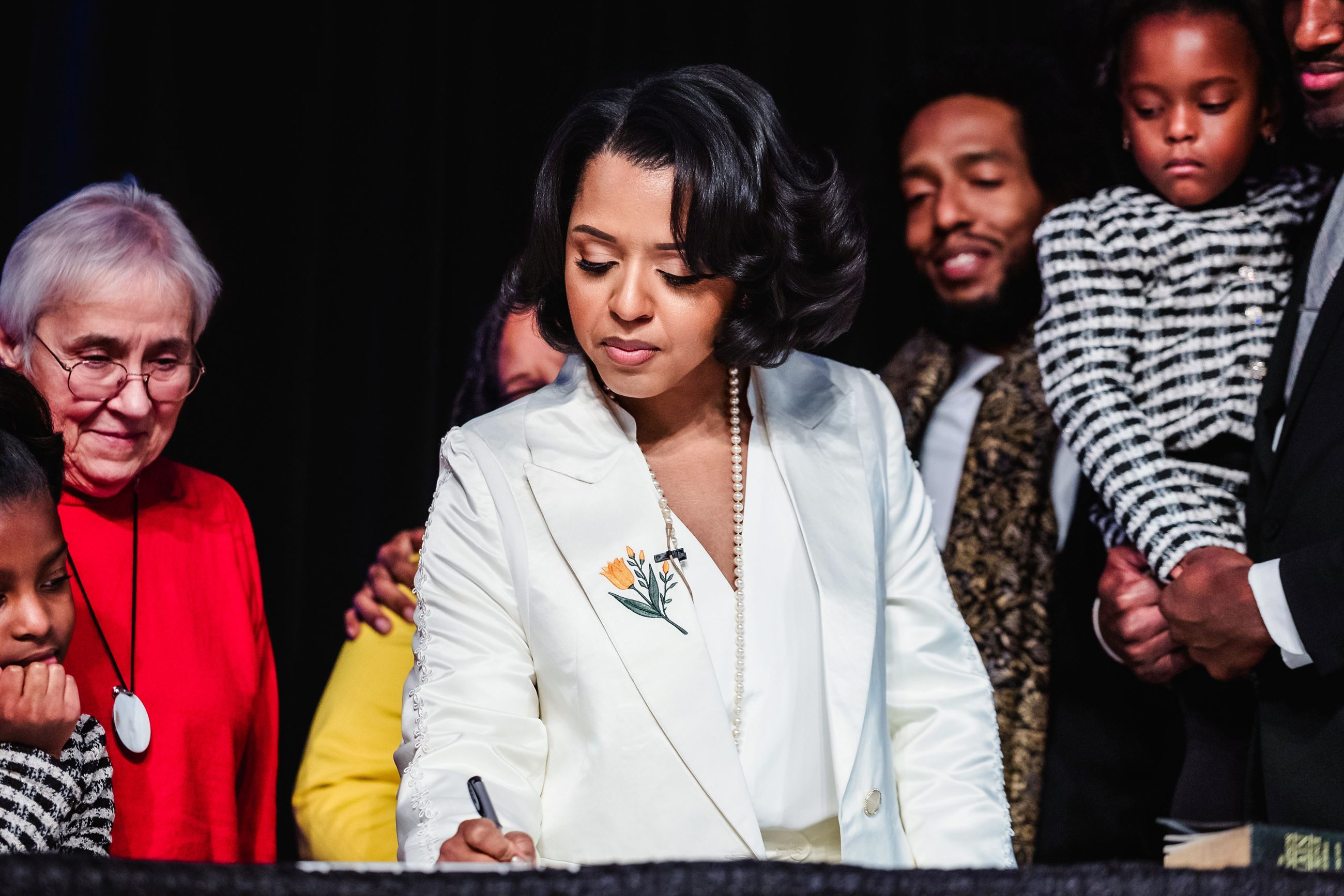 City of Albany, Mayor Applyrs Swearing In 2026-1548